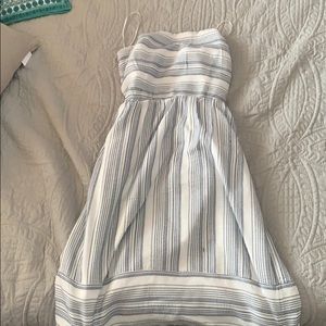 🎉Strapless LOFT summer dress